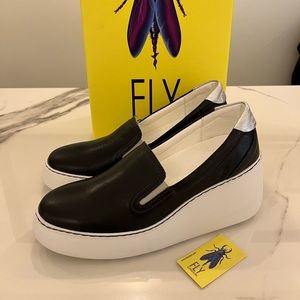 FLY LONDON DECA SLIP ON NWT
